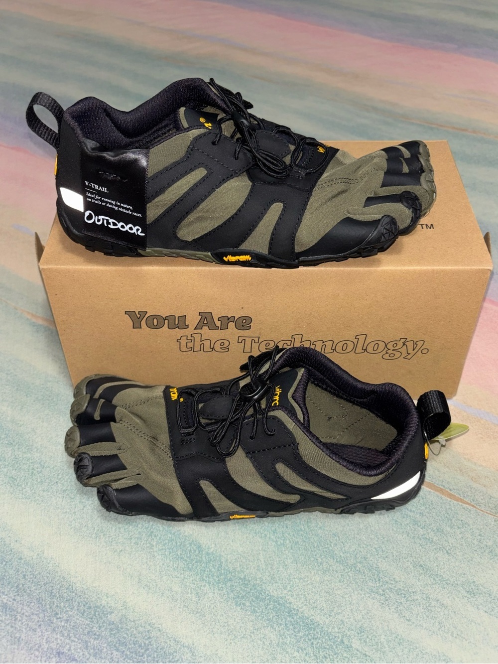 Vibram Five fingers Women V-Trail 2.0 Black dark green Ivy size 38 new in box